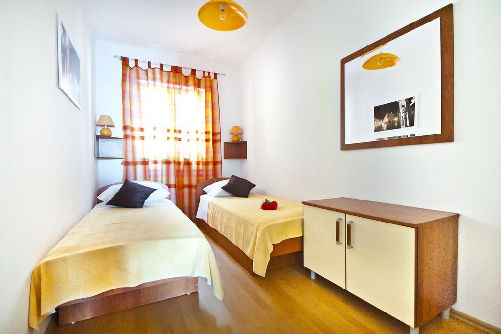 Apartments Superb View Dubrovnik Oda fotoğraf